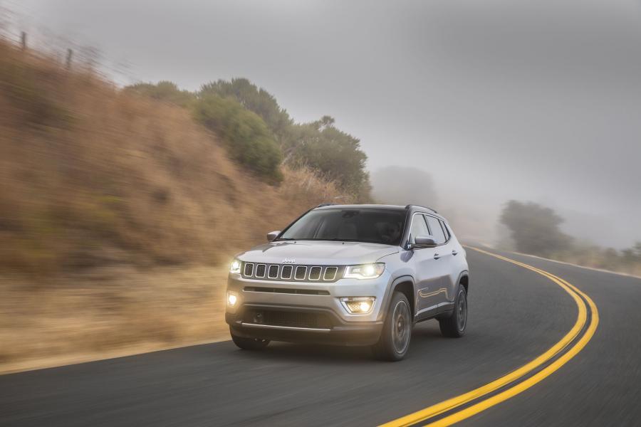  Jeep Compass Limited 2017 года  (NA) (фото 12 из 62)